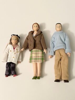 Melissa & Doug Dollhouse Family Dolls Lot of 3 Figures